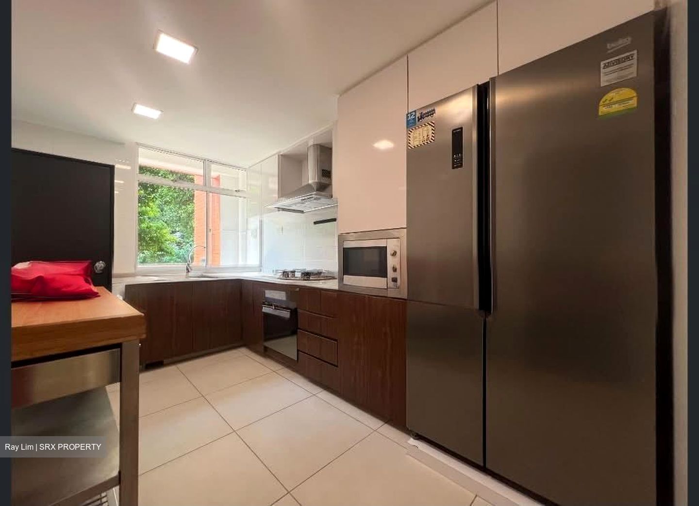 Watten Estate Condominium (D11), Condominium #557976011